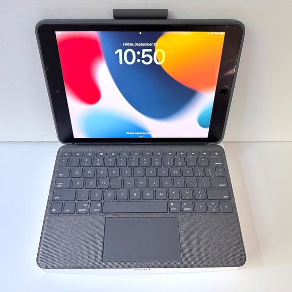 Apple iPad 9th Gen Unlocked Restored to Factory Settings WiFi Cellular Keyboard - Picture 5 of 5